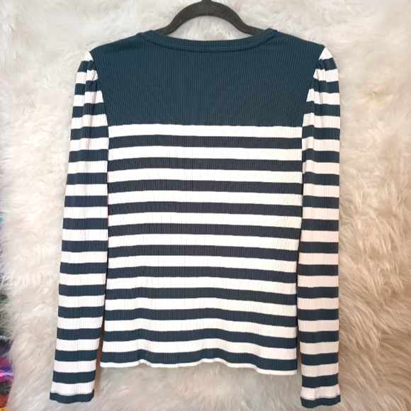 Ann Taylor Petite Green and White Striped Ribbed Long Sleeve Top Size MP - Picture 3 of 10
